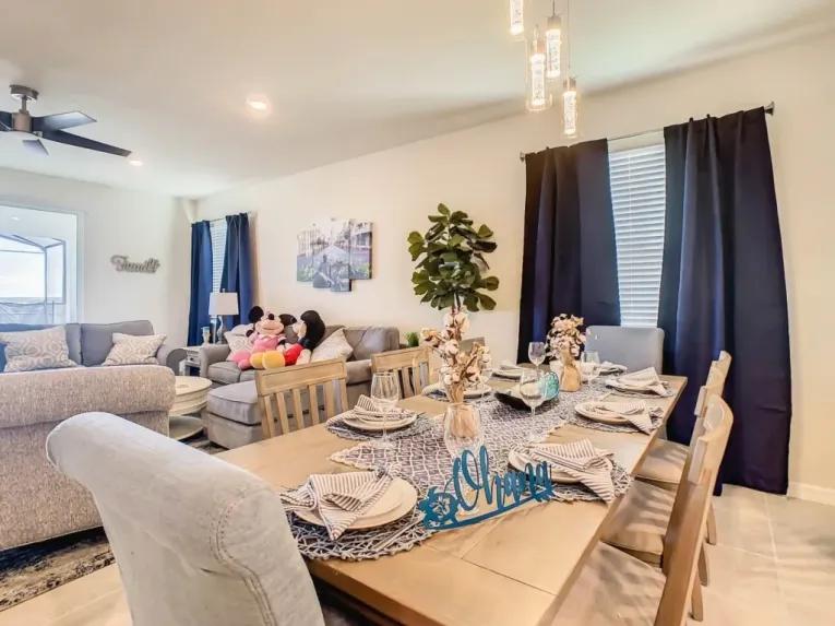 Windsor Island (11697) 7-bedroom Villa in Davenport