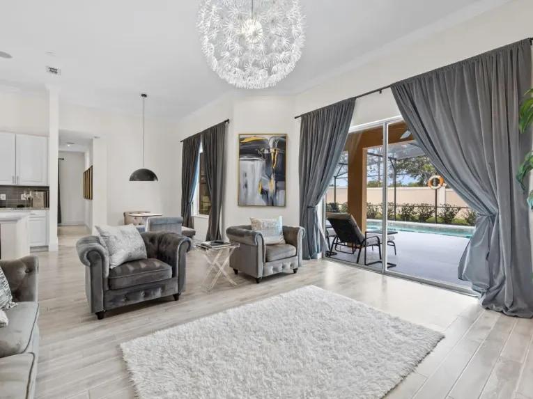 Solterra (24950) 4-bedroom Villa in Davenport