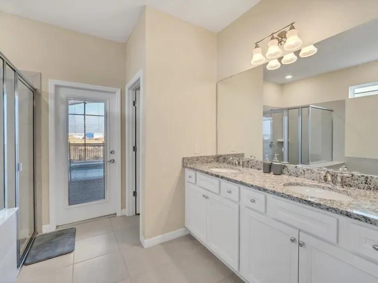 Windsor Island (24884) 9-bedroom Villa in Davenport