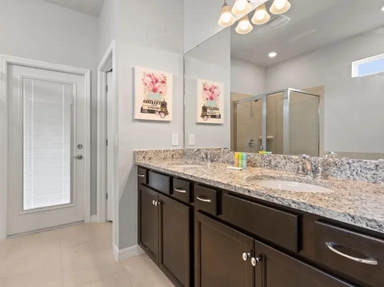 Windsor Island (24887) 7-bedroom Villa in Davenport