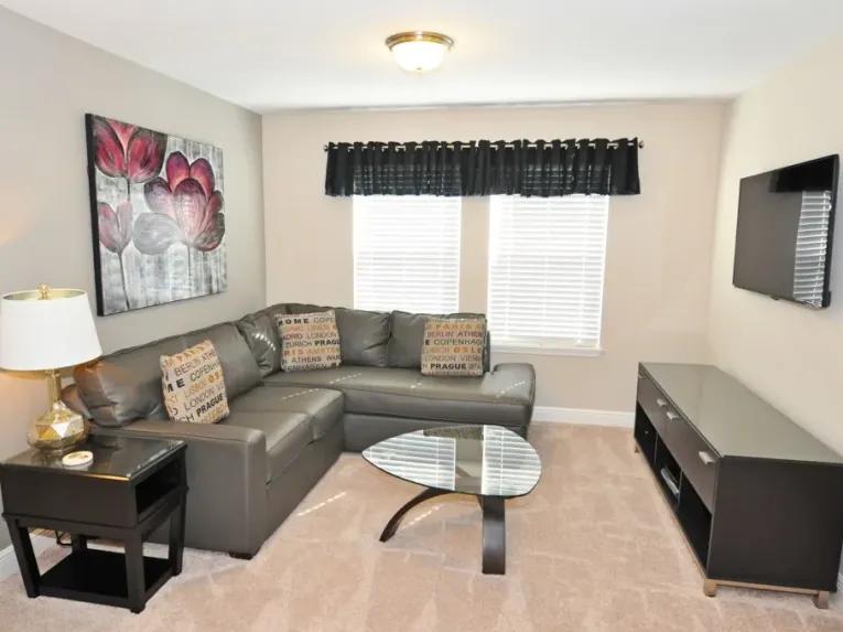 Solterra (694) 6-bedroom Villa in Davenport