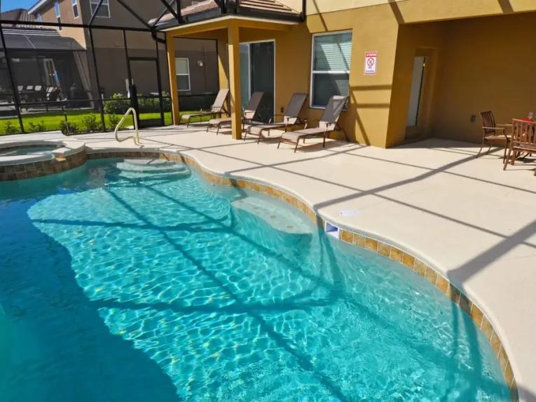 Solterra (694) 6-bedroom Villa in Davenport