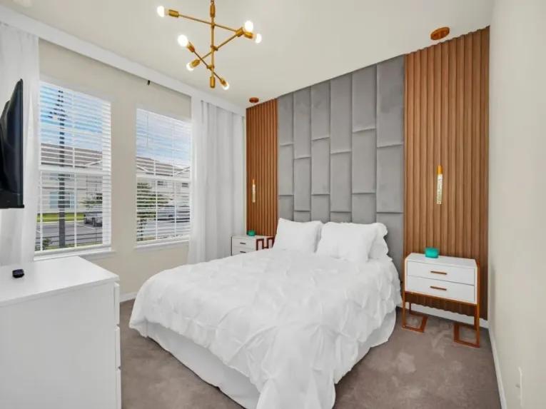 Windsor Island (8153) 8-bedroom Villa in Davenport
