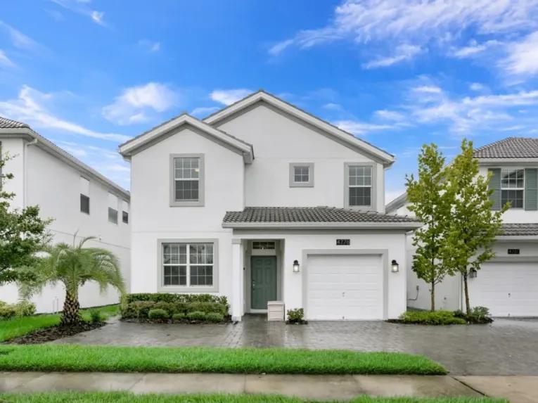 Storey Lake (3593) 5-bedroom Villa in Kissimmee