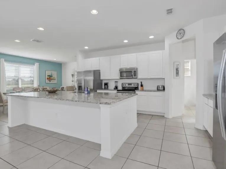 Solterra (34795) 9-bedroom Villa in Davenport