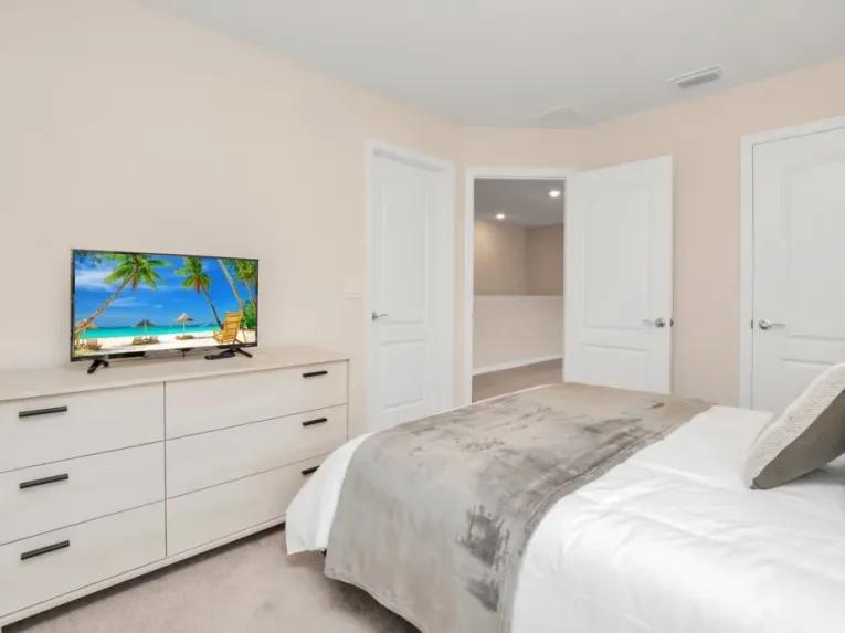 Solterra (4257) 5-bedroom Villa in Davenport