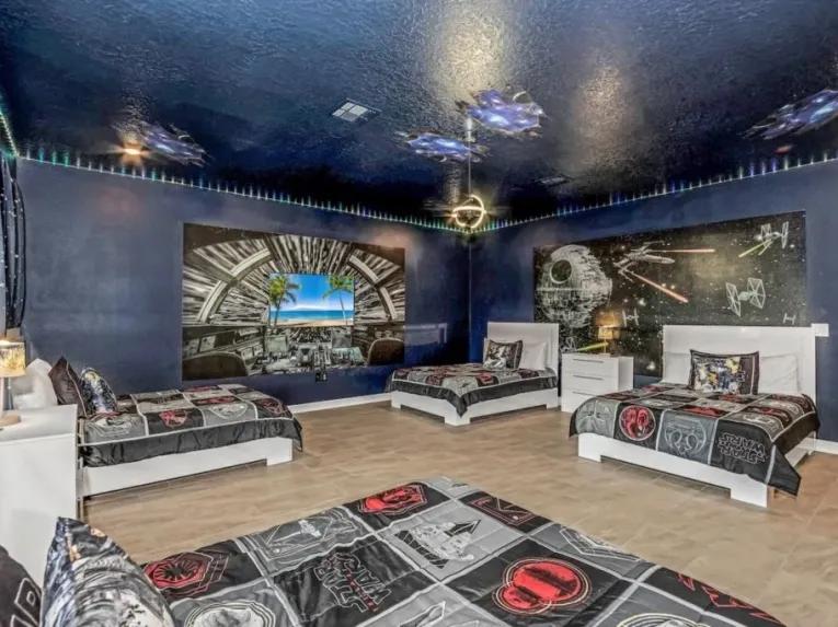 Storey Lake (7155) 8-bedroom Villa in Kissimmee