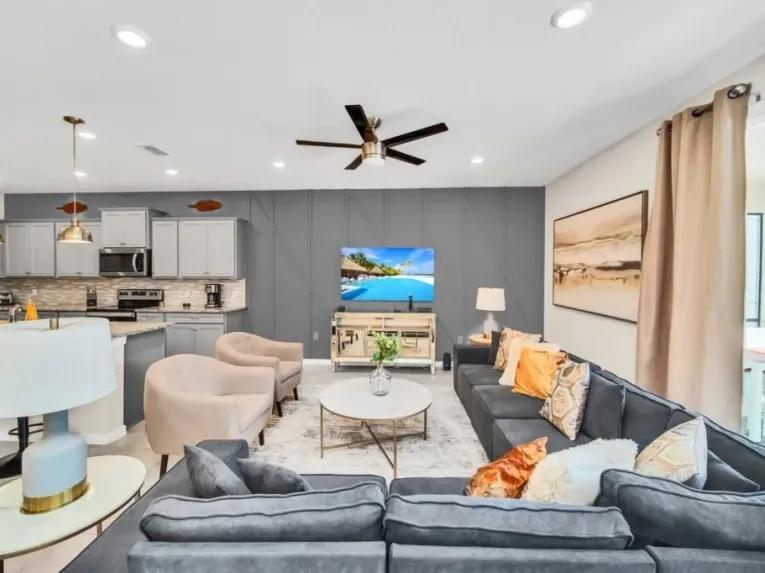 Windsor Island (7026) 10-bedroom Villa in Davenport