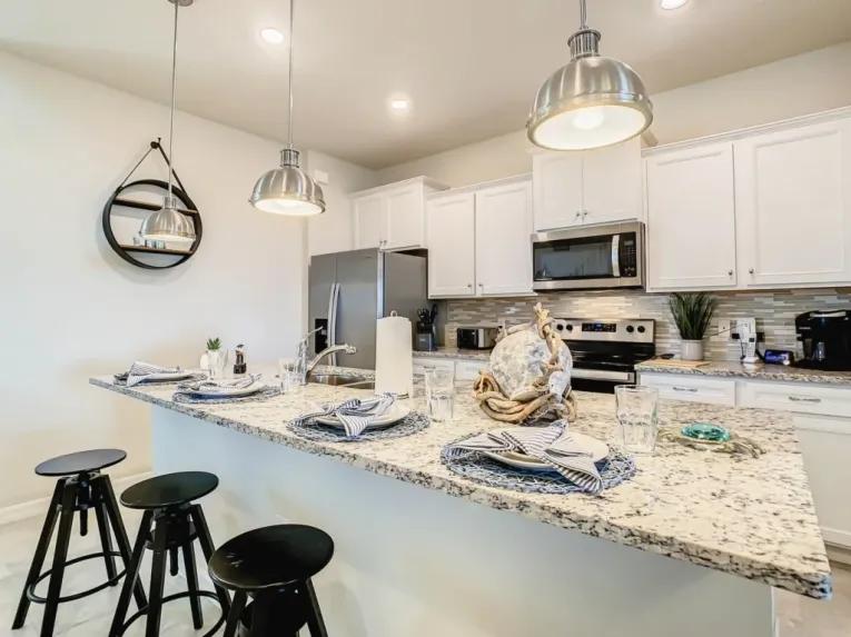 Windsor Island (11697) 7-bedroom Villa in Davenport