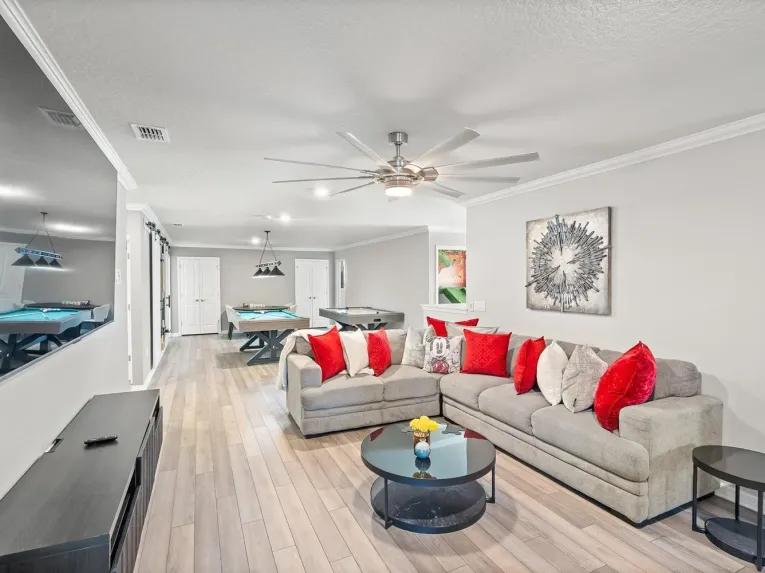 Windsor Island (34920) 10-bedroom Villa in Davenport