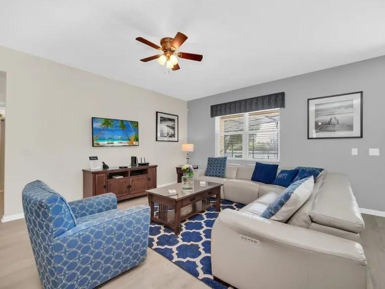 Solterra (33864) 6-bedroom Villa in Davenport