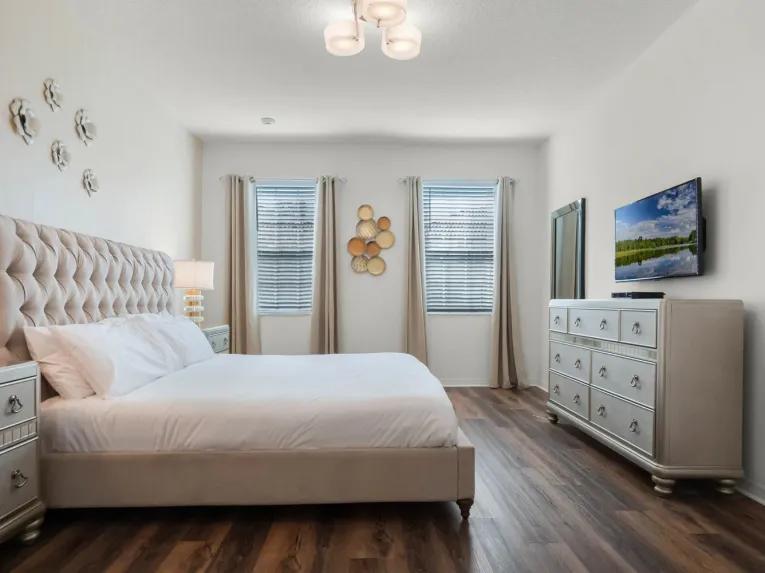 Solterra (7730) 14-bedroom Villa in Davenport