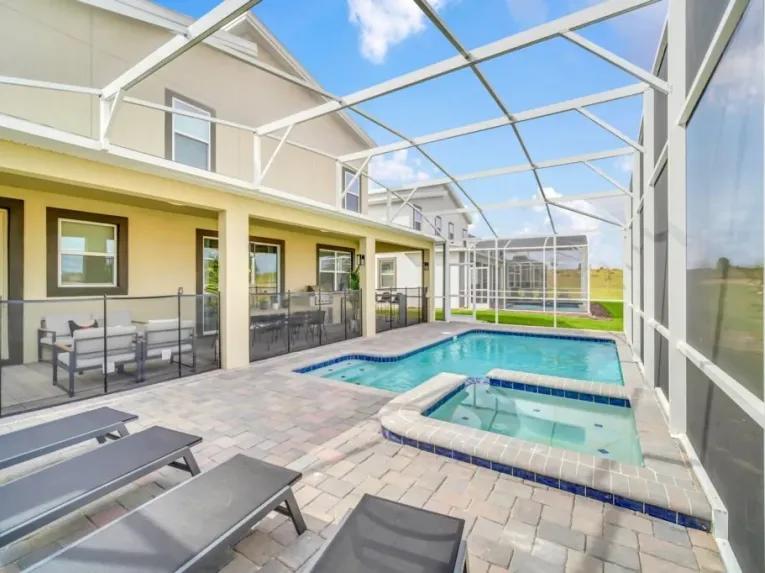 ChampionsGate (7020) 9-bedroom Villa in Davenport