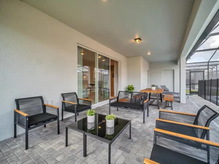 Windsor Island (6021) 8-bedroom Villa in Davenport