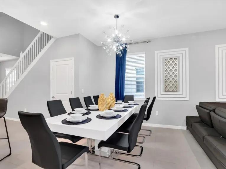 Windsor Island (24897) 7-bedroom Villa in Davenport
