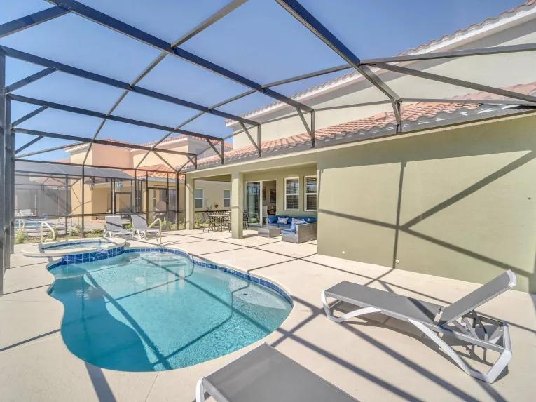 Solterra (28903) 6-bedroom Villa in Davenport