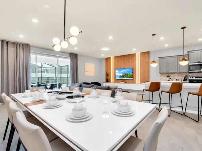 Windsor Island (7295) 9-bedroom Villa in Davenport