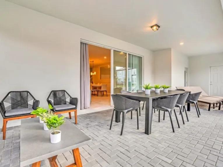 Windsor Island (7295) 9-bedroom Villa in Davenport