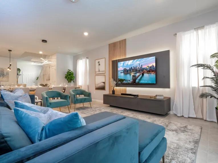 Windsor Island (11462) 7-bedroom Villa in Davenport