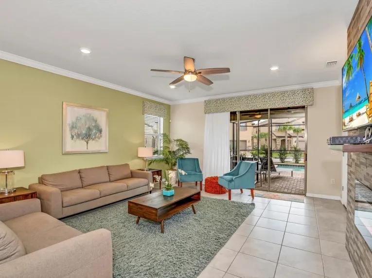 Solterra (27429) 6-bedroom Villa in Davenport