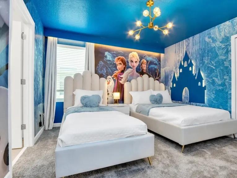 Storey Lake (24895) 9-bedroom Villa in Kissimmee
