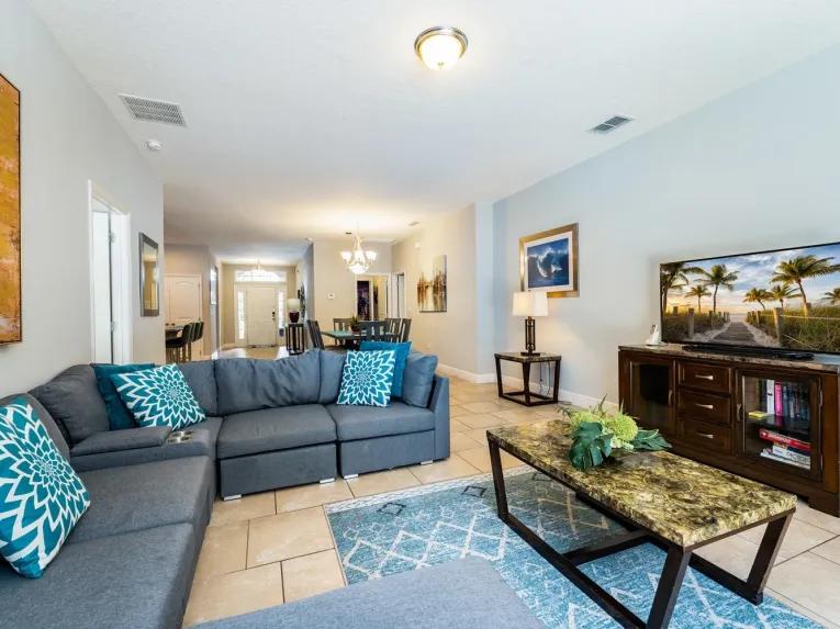 Solterra (7080) 5-bedroom Villa in Davenport