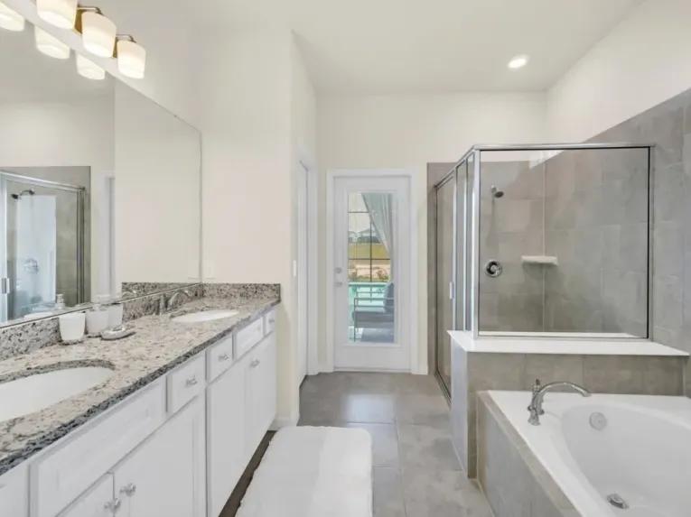 Windsor Island (8153) 8-bedroom Villa in Davenport