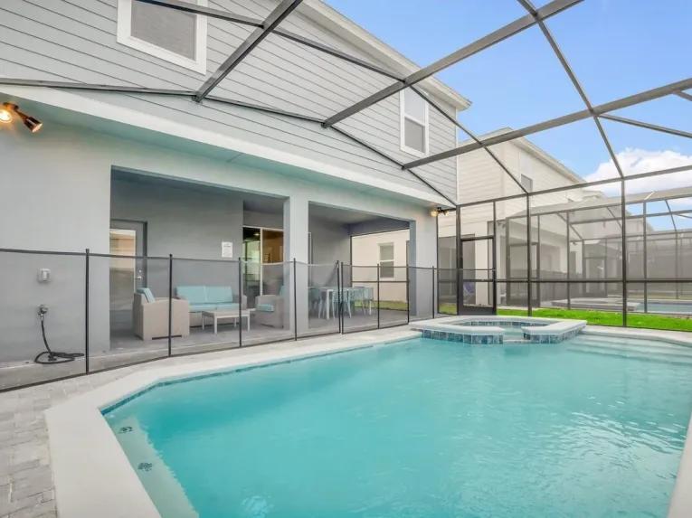 Windsor Island (24897) 7-bedroom Villa in Davenport