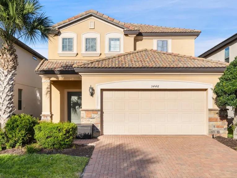 Solterra (6282) 5-bedroom Villa in Davenport