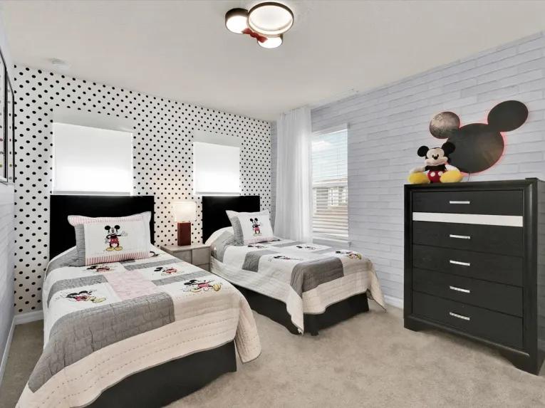 Windsor Island (8112) 5-bedroom Villa in Davenport