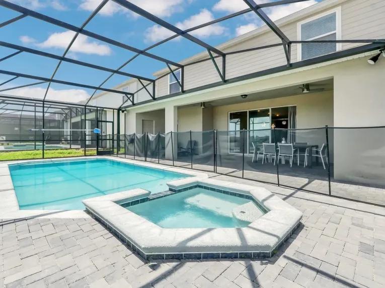 Windsor Island (26143) 10-bedroom Villa in Davenport