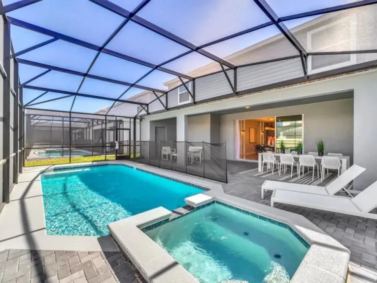 Windsor Island (7296) 10-bedroom Villa in Davenport