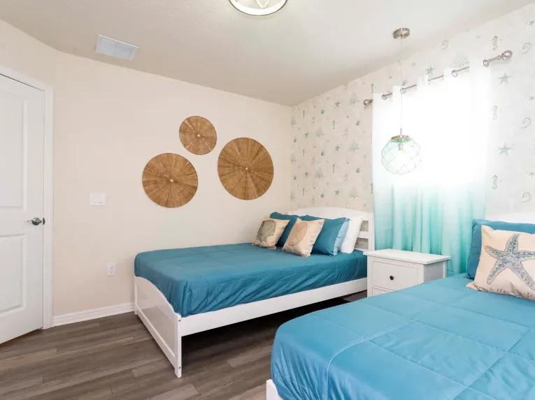 Windsor Island (6765) 5-bedroom Villa in Davenport