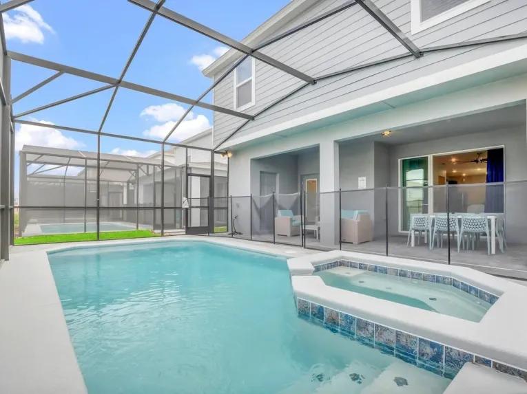 Windsor Island (24897) 7-bedroom Villa in Davenport