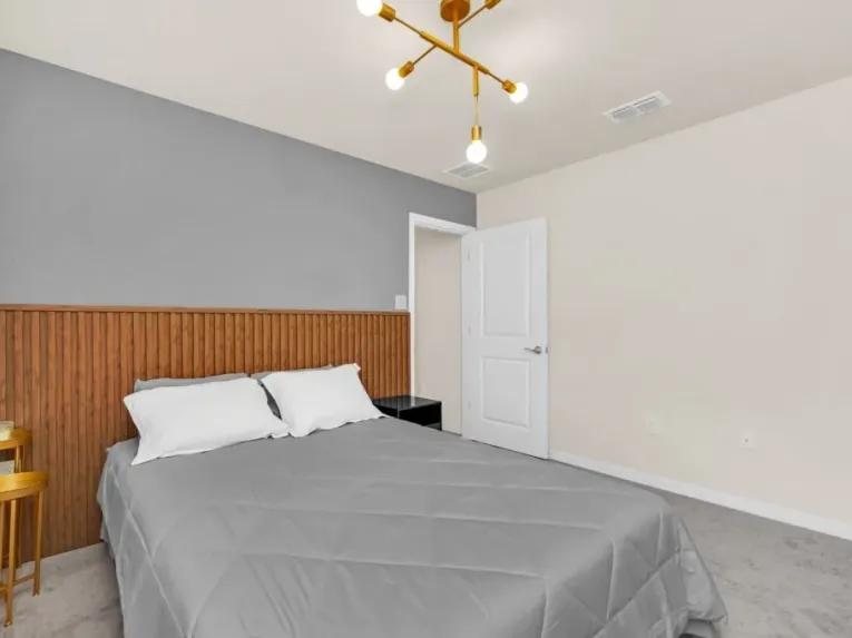 Windsor Island (8153) 8-bedroom Villa in Davenport