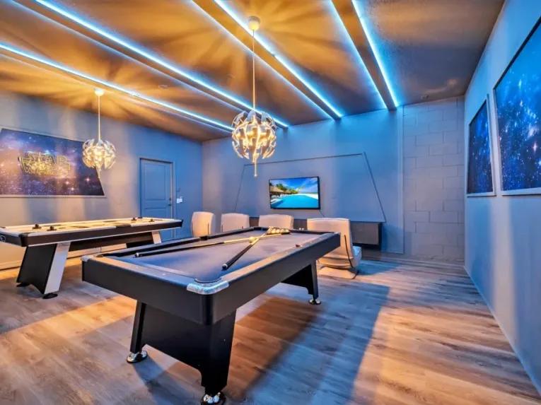 Windsor Island (6021) 8-bedroom Villa in Davenport