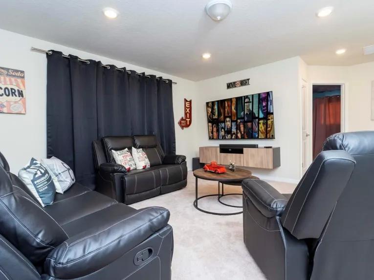 Windsor Island (7132) 5-bedroom Villa in Davenport