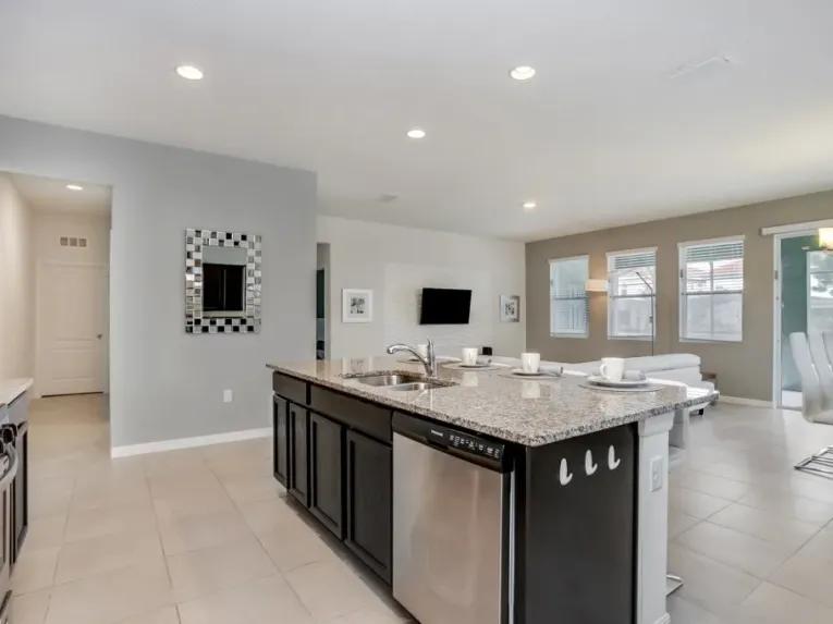 Solterra (3913) 5-bedroom Villa in Davenport