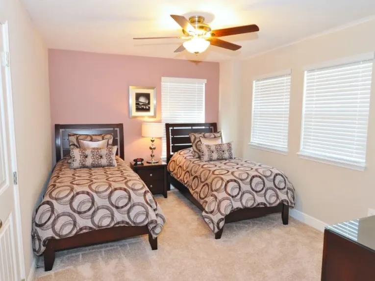 Solterra (694) 6-bedroom Villa in Davenport