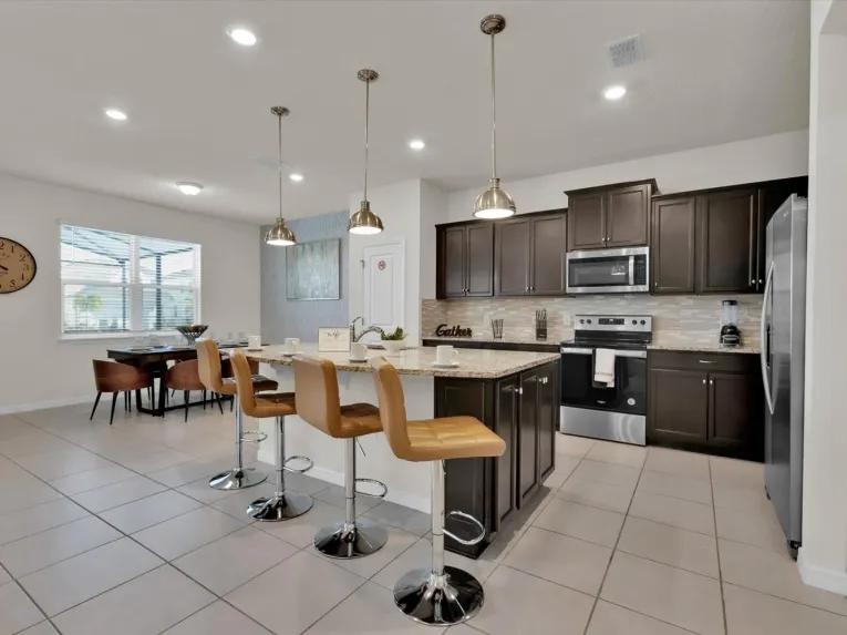 Windsor Island (24247) 5-bedroom Villa in Davenport