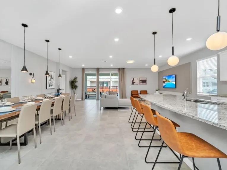 Windsor Island (6021) 8-bedroom Villa in Davenport