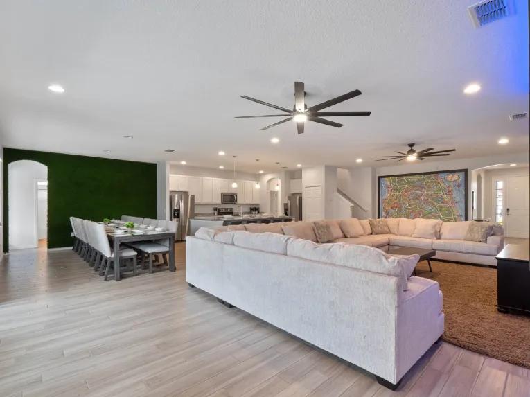 Solterra (7724) 13-bedroom Villa in Davenport