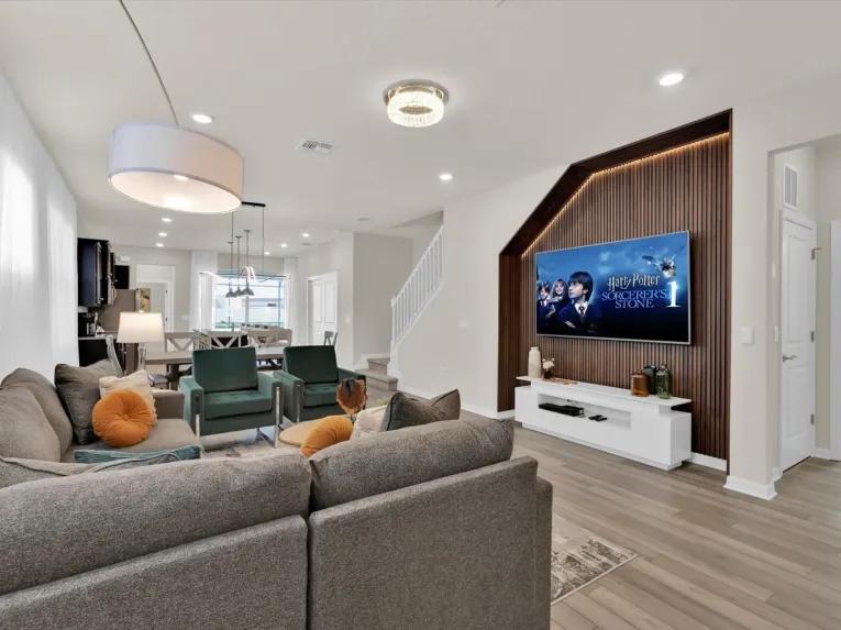 Windsor Island (8112) 5-bedroom Villa in Davenport