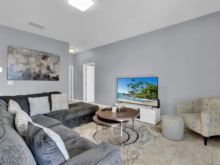 Solterra (24412) 6-bedroom Villa in Davenport